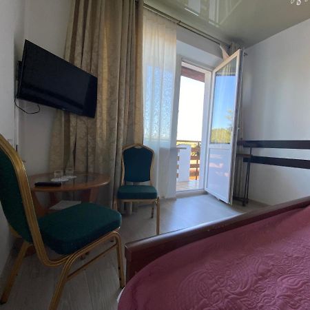 Olena Resort Briukhovychi Dış mekan fotoğraf