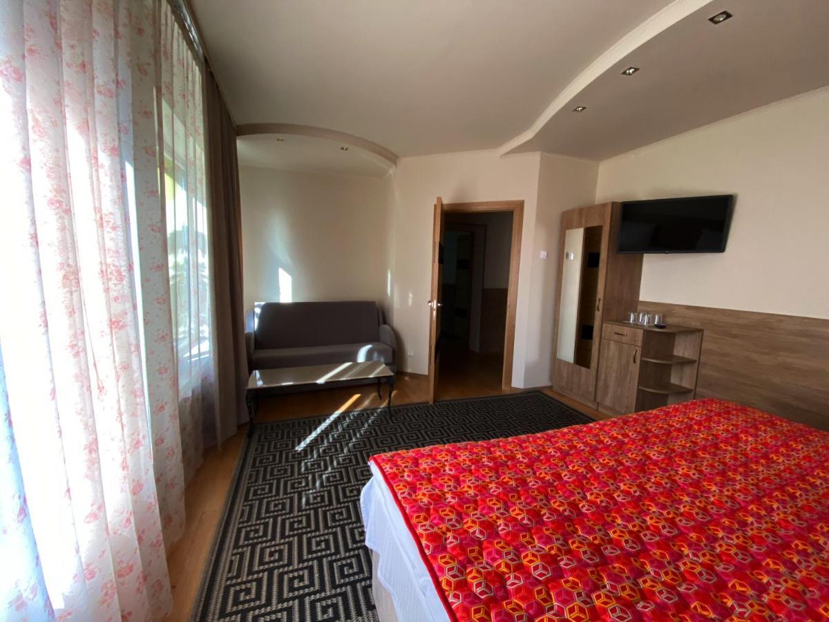 Olena Resort Briukhovychi Dış mekan fotoğraf