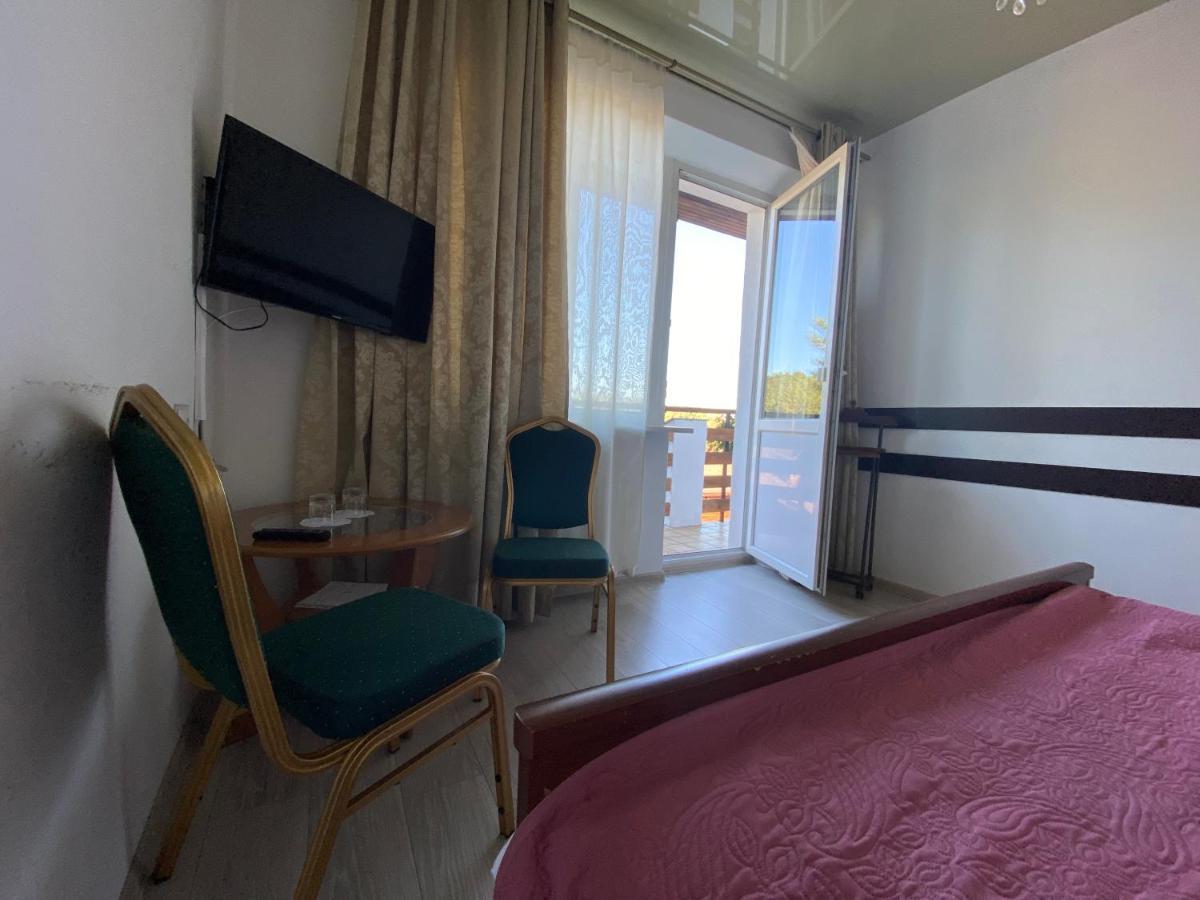 Olena Resort Briukhovychi Dış mekan fotoğraf